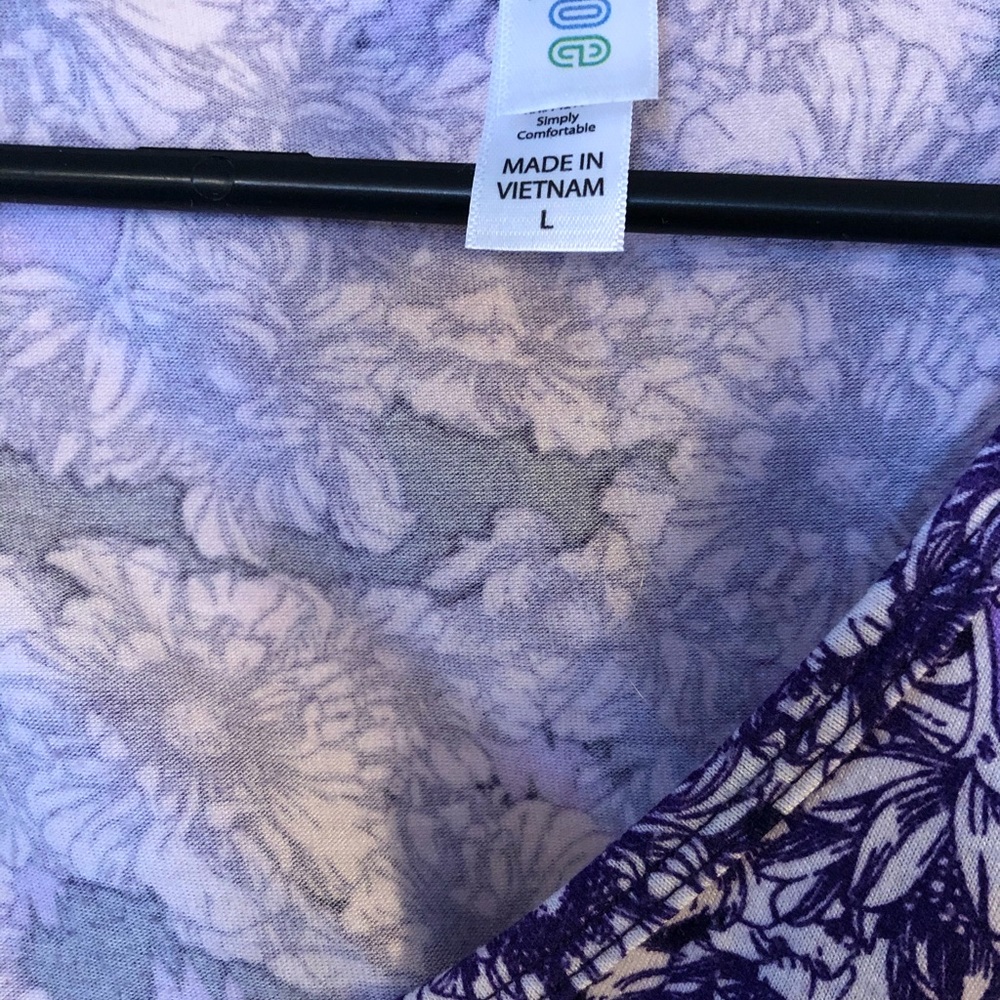 Lularoe - Picture 2 of 7